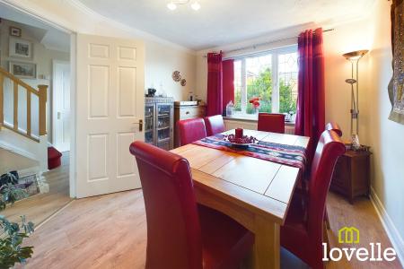 4 bedroom Detached house for sale in Manor Garth, Skidby, East Riding of Yorkshire, HU16