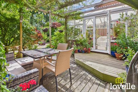 4 bedroom Detached house for sale in Manor Garth, Skidby, East Riding of Yorkshire, HU16