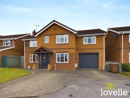 5 bedroom Detached house for sale in Manor Garth, Skidby, East Riding of Yorkshire, HU16