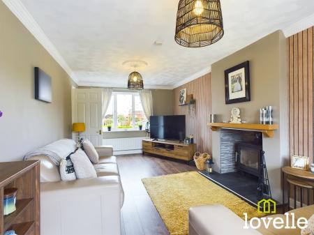 5 bedroom Detached house for sale in Manor Garth, Skidby, East Riding of Yorkshire, HU16