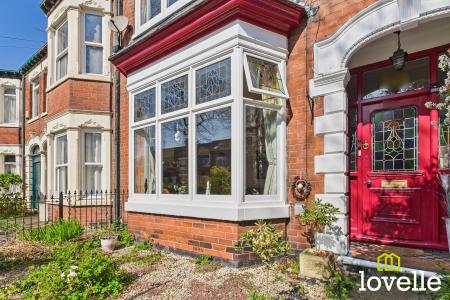 3 bedroom Terraced House for sale in Marlborough Avenue, Kingston upon Hull, HU5