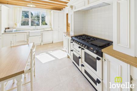 4 bedroom Detached house for sale in Middledyke Lane, Cottingham, East Riding of Yorkshire, HU16