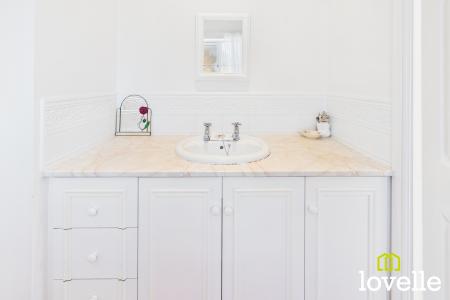 4 bedroom Detached house for sale in Middledyke Lane, Cottingham, East Riding of Yorkshire, HU16