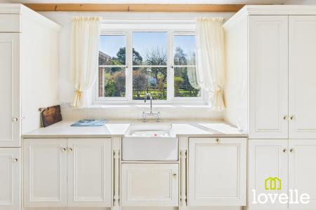 4 bedroom Detached house for sale in Middledyke Lane, Cottingham, East Riding of Yorkshire, HU16