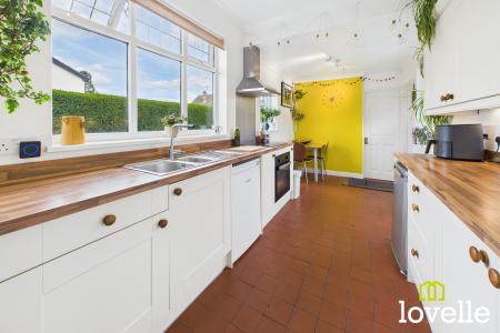 3 bedroom Detached house for sale in Millhouse Woods Lane, Cottingham, East Riding of Yorkshire, HU16