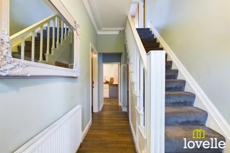 4 bedroom End of terrace house for sale in New Village Road, Cottingham, East Riding of Yorkshire, HU16