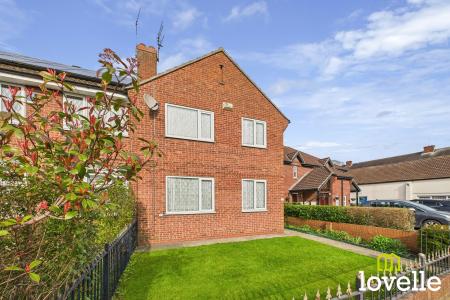 4 bedroom End of terrace house for sale in Northgate, Cottingham, East Riding of Yorkshire, HU16
