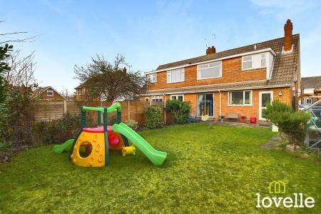 3 bedroom Semi-detached house for sale in Northgate, Cottingham, East Riding of Yorkshire, HU16