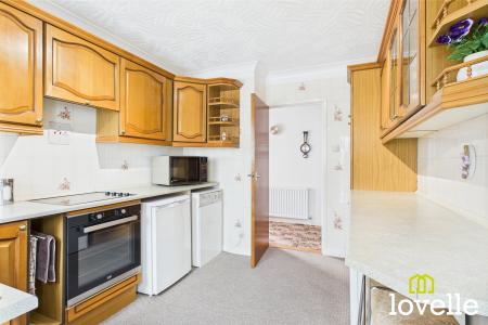 2 bedroom Detached bungalow for sale in Potterdale Drive, Little Weighton, East Riding of Yorkshire, HU20