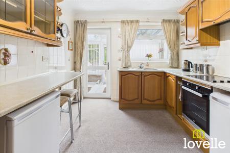 2 bedroom Detached bungalow for sale in Potterdale Drive, Little Weighton, East Riding of Yorkshire, HU20