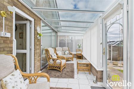 2 bedroom Detached bungalow for sale in Potterdale Drive, Little Weighton, East Riding of Yorkshire, HU20