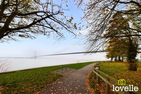 2 bedroom Flat for sale in St Marys Close, Hessle, East Riding of Yorkshire, HU13