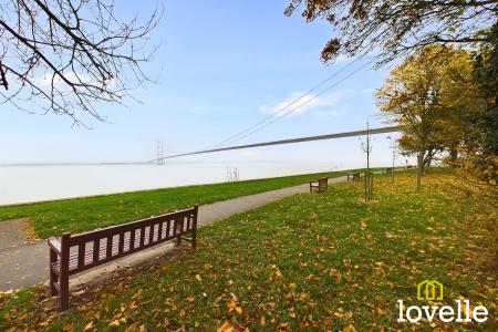 2 bedroom Flat for sale in St Marys Close, Hessle, East Riding of Yorkshire, HU13