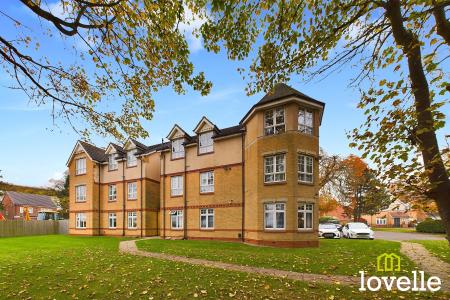 2 bedroom Flat for sale in St Marys Close, Hessle, East Riding of Yorkshire, HU13