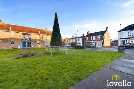 1 bedroom Flat for sale in Wilburn Court, Cottingham, East Riding of Yorkshire, HU16