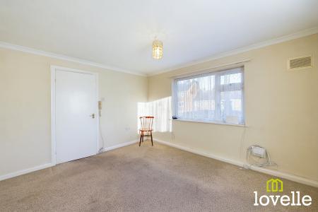 1 bedroom Flat for sale in Wilburn Court, Cottingham, East Riding of Yorkshire, HU16