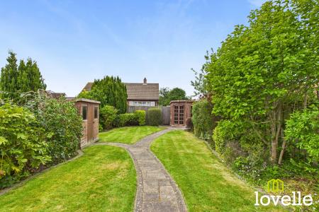 2 bedroom Detached bungalow for sale in Woodhall Way, Beverley, East Riding of Yorkshire, HU17