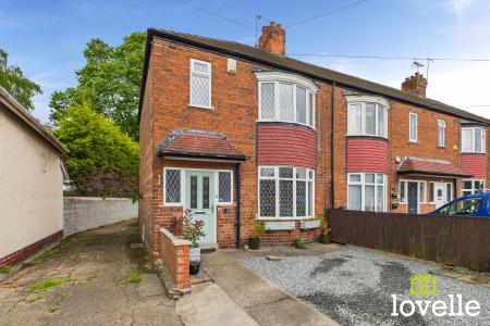 3 bedroom End of terrace house for sale in Park Lane, Cottingham, East Riding of Yorkshire, HU16