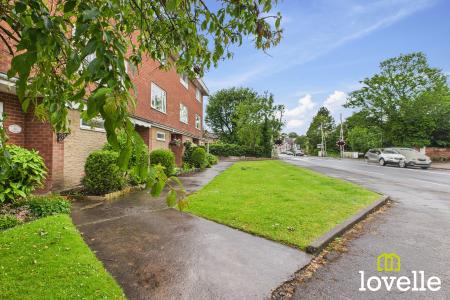 2 bedroom Terraced House for sale in Thwaite Street, Cottingham, East Riding of Yorkshire, HU16