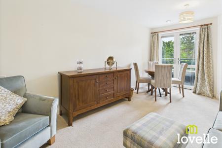 1 bedroom Flat for sale in Springs Court, Field Close, Cottingham, East Riding of Yorkshire, HU16