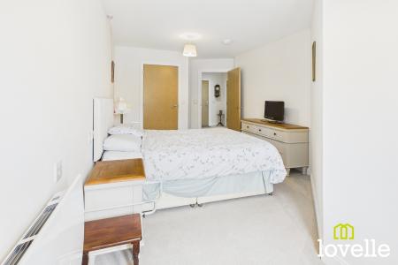 1 bedroom Flat for sale in Springs Court, Field Close, Cottingham, East Riding of Yorkshire, HU16