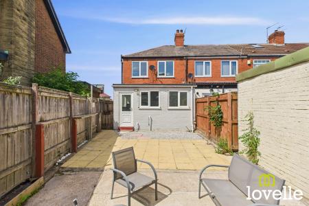 3 bedroom End of terrace house for sale in Endike Lane, Kingston upon Hull, HU6