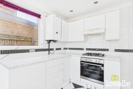 3 bedroom End of terrace house for sale in Endike Lane, Kingston upon Hull, HU6