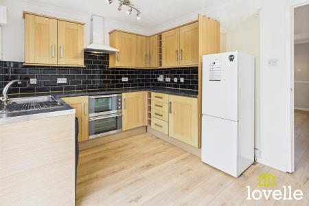 2 bedroom Terraced House for sale in Lowdale Close, Kingston upon Hull, HU5