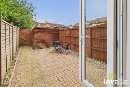 2 bedroom Terraced House for sale in Lowdale Close, Kingston upon Hull, HU5