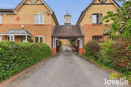 2 bedroom Terraced House for sale in Lowdale Close, Kingston upon Hull, HU5