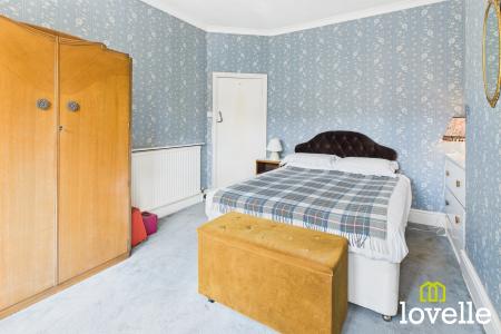 3 bedroom Semi-detached house for sale in Swanland Road, Hessle, East Riding of Yorkshire, HU13