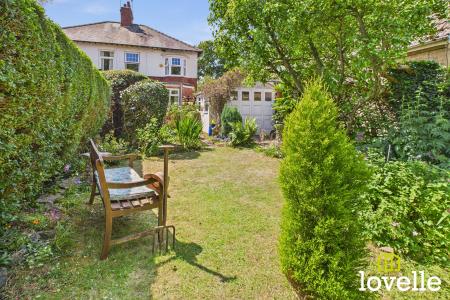 3 bedroom Semi-detached house for sale in Swanland Road, Hessle, East Riding of Yorkshire, HU13