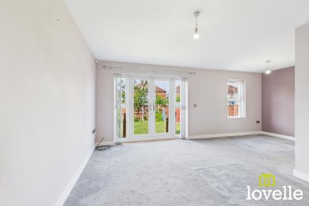 2 bedroom Detached bungalow for sale in Hainsworth Park, Kingston upon Hull, HU6