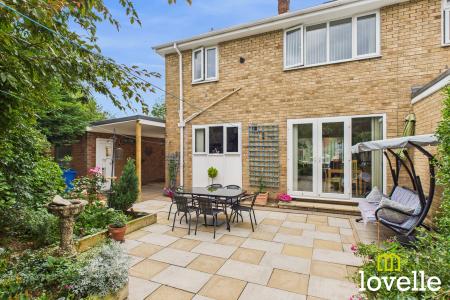 3 bedroom Semi-detached house for sale in Beechdale, Cottingham, East Riding of Yorkshire, HU16