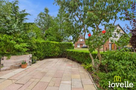 3 bedroom Semi-detached house for sale in Beechdale, Cottingham, East Riding of Yorkshire, HU16