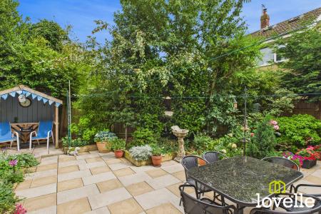 3 bedroom Semi-detached house for sale in Beechdale, Cottingham, East Riding of Yorkshire, HU16