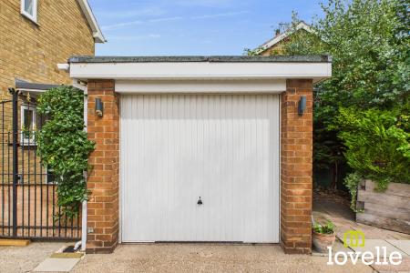 3 bedroom Semi-detached house for sale in Beechdale, Cottingham, East Riding of Yorkshire, HU16