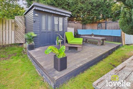 2 bedroom Bungalow for sale in Loatley Green, Cottingham, East Riding of Yorkshire, HU16
