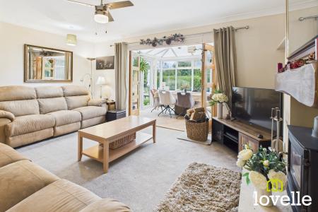 2 bedroom Bungalow for sale in Loatley Green, Cottingham, East Riding of Yorkshire, HU16