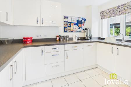 1 bedroom Flat for sale in Newgate Street, Cottingham, East Riding of Yorkshire, HU16