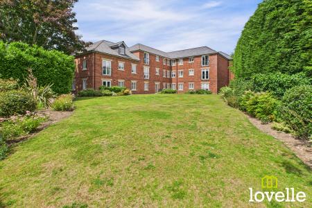 1 bedroom Flat for sale in Newgate Street, Cottingham, East Riding of Yorkshire, HU16