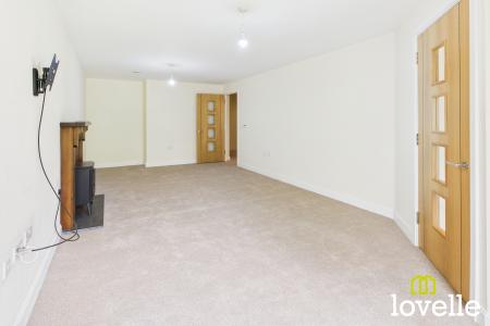 1 bedroom Flat for sale in Newgate Street, Cottingham, East Riding of Yorkshire, HU16