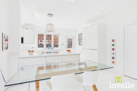 5 bedroom Detached house for sale in Newgate Street, Cottingham, East Riding of Yorkshire, HU16