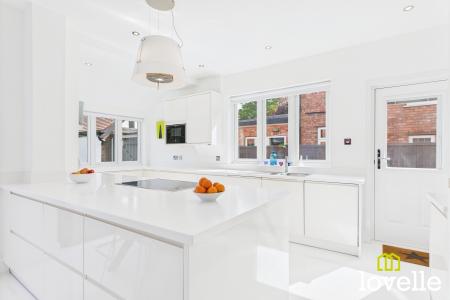 5 bedroom Detached house for sale in Newgate Street, Cottingham, East Riding of Yorkshire, HU16