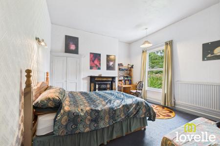 5 bedroom Semi-detached house for sale in Marlborough Avenue, Kingston upon Hull, HU5