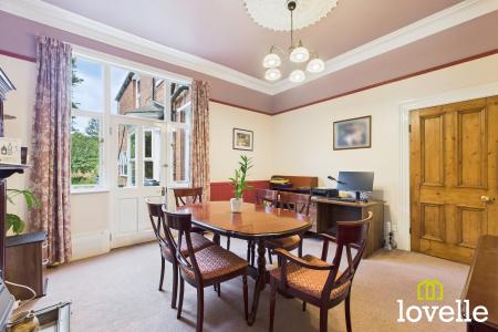 5 bedroom Semi-detached house for sale in Marlborough Avenue, Kingston upon Hull, HU5