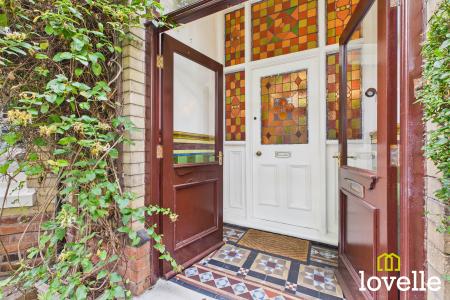 5 bedroom Semi-detached house for sale in Marlborough Avenue, Kingston upon Hull, HU5