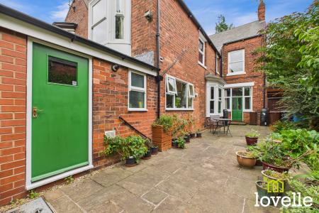 5 bedroom Semi-detached house for sale in Marlborough Avenue, Kingston upon Hull, HU5