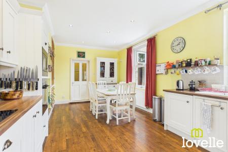 4 bedroom Semi-detached house for sale in Northgate, Cottingham, East Riding of Yorkshire, HU16