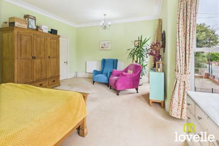 4 bedroom Semi-detached house for sale in Northgate, Cottingham, East Riding of Yorkshire, HU16